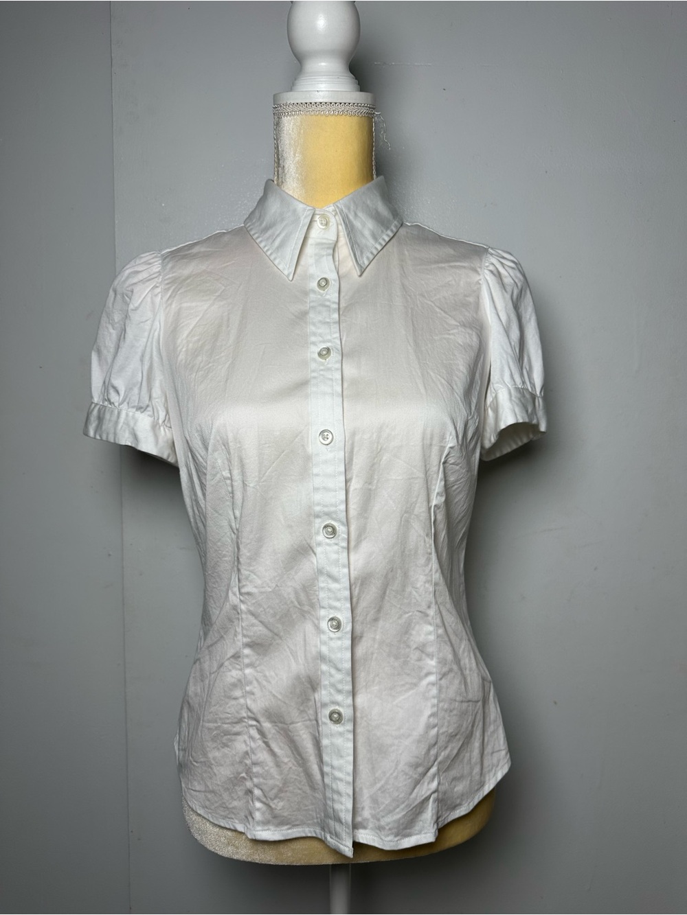 Talbots Classic White Short-Sleeve Button-Up Blouse Sz SP